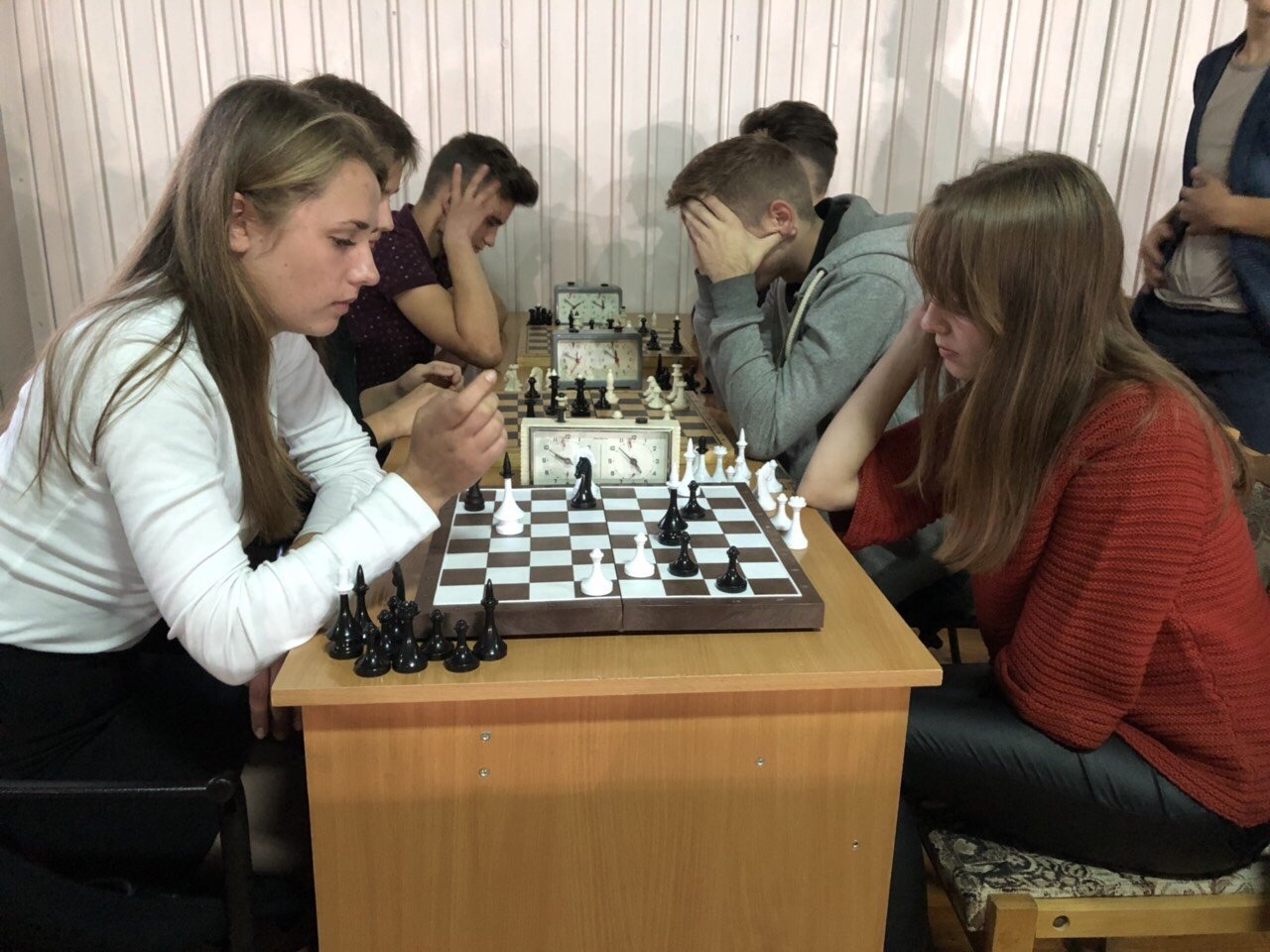 У ТНЕУ відбулися змагання з шахів
